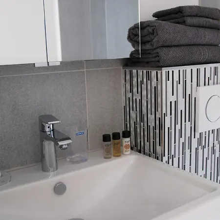 شقة Davos Holiday Apartment *